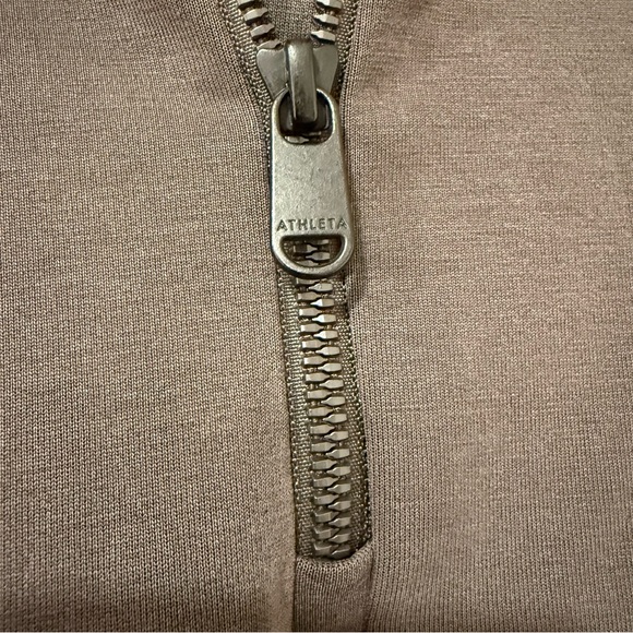 Athleta Espresso Brown Cropped 1/2 Zip Pullover XS Cozy Athleisure - Picture 3 of 7